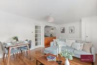 Hitchin - 2 Bedroom Maisonette - Bed and Breakfast Ickleford
