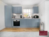 Eton, Windsor - 1 Bedroom Ground Floor Apartment - With Parking - B&B Eton