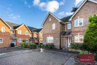 Woking 2 Bedroom House Parking Garden - B&B Brookwood