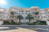 Amplo Apartamento a 200m da Praia de Bombas - Bed and Breakfast Pombas