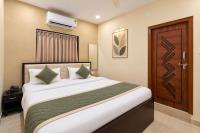 Hotel Classic Royal Heritage Near Hitec City Madhapur - Bed and Breakfast Madhapur
