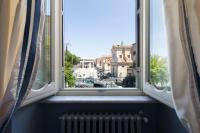 Vista Ara Pacis - Appartamento Storico di Lusso 5 min Piazza di Spagna - Bed and Breakfast Rome