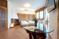 camera 106 - B&B Gron