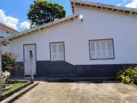 Casa Delicia - Centro de Passa Quatro - Até 7 pessoas Grupos e Família - Bed and Breakfast Passa-Quatro