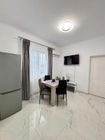 Urban Escape - Chic & Spacious Apartment - B&B Satu Mare