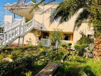 House - Kutaisi International Airport 15 Minutes- Quiet cozy house with parking - Bed and Breakfast Samtredia