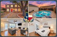 Spacious 5BR 2,5BA Holiday Home with Poo - B&B Grand Prairie