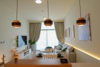 Serene 1Bedroom, minutes to Global village, Park view - Chambres d'hôtes Dubaï