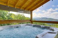 Gorgeous Gatlinburg Cabin: Large Deck & Hot Tub! - B&B Gatlinburg