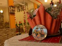 Casa de Huespedes Hostal Montañes - B&B La Paz