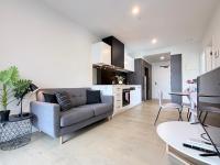 Stylish 2BR at MCity with Parking and Privare Balcony - B&B Clayton North