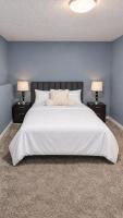 Cozy One Bedroom Suite that Sleeps Four - B&B Prince George