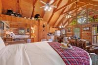 Fall Getaway for Two Jetted Tub, Hot Tub - B&B Sevierville
