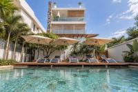 Spacious 2-bedroom apartment with shared pool 2 mins to Pereybere beach - B&B Péreybère