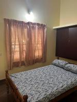 Jasmin Villa, peaceful and family friendly 3 Bedroom home stay at Pala - Ferienwohnung Pullappalli