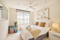 Iconic 1 BR Harbour View Apartment - Ferienwohnung Sydney