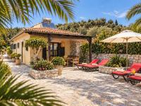 Estia Holiday - Chambres d'hôtes Gythio