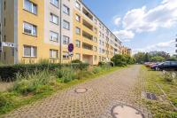 A Bright Apartment With A Pressure Coffee Machine By Noclegi Renters - Bed and Breakfast Wrocław