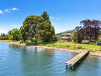 Shore Haven - Lakefront Spa Pool Sleeps 8 - Ferienwohnung Rotorua