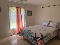 Harmony Retreat Pet Friendly 3 bedroom 2 bath with Heated pool - Chambres d'hôtes Saint Simons Island