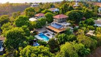 Sunrise Villa 5BHK Luxury Nature Retreat - by Vivasa Villas - Bed and Breakfast Trimbak