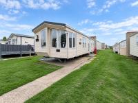 Homely 8 Berth Caravan Near To The Beach In Walton-On-The-Naze Ref 17157P - B&B Walton-on-the-Naze