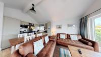 Lens Sandy Collection - collection of 2 beach houses and one Seaview cottage - Part of the The Bay Filey Holiday Village with pool, gym and direct beach access, pub, restaurant, tennis and meadows walks - Ferienwohnung Filey