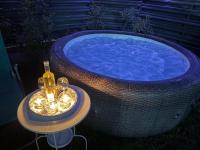 Luxury Villa Residence Corbeanca - B&B Corbeanca