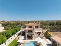 Family Villa Ikos with Heated Pool & BBQ, Walking Distance to the Beach - B&B Pigianós Kámpos