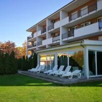 Holiday25 Wellness Apartman - B&B Siófok