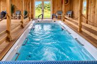Glamping Pod in St Austell Sleeps 2 with Spa Pool - B&B Lanivet