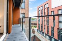 2 Bed City Centre Apartment with Private Balcony - Northern Quarter & Piccadilly - B&B Manchester