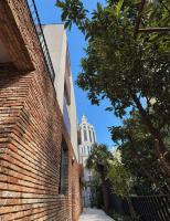 Niari Apartment 4 in old Batumi - Bed and Breakfast Batoemi