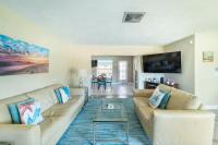 Sunny Cottage with lanai and garage, only 4 miles from Siesta Key - Chambres d'hôtes Sarasota