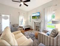 Corner Cottage- King Bed -Boat Parking -NO Pet Fee - Ferienwohnung Port Saint Joe