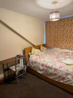 En-suit double Bedroom in Thornbury Bradord - B&B Bradford