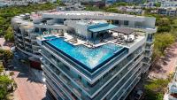 3BR Top-Floor Marila - 1 Block to Beach & Views - B&B Playa del Carmen
