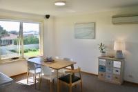 Esplanade Escape Absolute Beachfront WIFI-NBN - Chambres d'hôtes Middleton