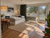 Modern Apt - 2-4 PAX - S-Bahn - 25min OKTOBERFEST, 15min CENTER - Bed and Breakfast Vaterstetten