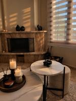 Villa Tuscany 8 away from Veria - Bed and Breakfast Trílofos