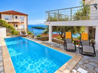 Villa Sea View Complex with Shared pool - Chambres d'hôtes Volos