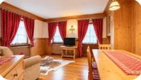 Cà Fiori, Marcora Apartment - B&B San Vito di Cadore