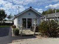 Sea Urchins, The Bay, 2 bedrooms with ensuites, parking for 2 cars, 2 dogs welcome - B&B Filey