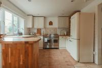 Kings Cottage - Heart of the Deverills - EV Point - B&B Warminster