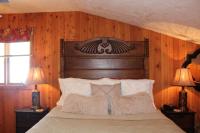 Queen Room with Spa Bath
