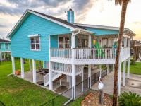 Steps to Beach, King Beds, Pet and Kid Friendly - B&B Bolivar Peninsula
