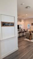Modern Cozy Retreat Minutes From Downtown - B&B Houston
