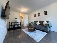 Sai villa in Epsom racecourse. - Bed and Breakfast Epsom