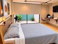 Alojamiento en Medellín, permite mascotas y tiene puesto de trabajo ONE102 By Roots Rentals - B&B Medellín
