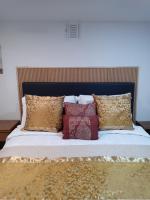 "Cozy Basement Retreat Just 40 Minutes to NYC!" - Bed and Breakfast Irvington